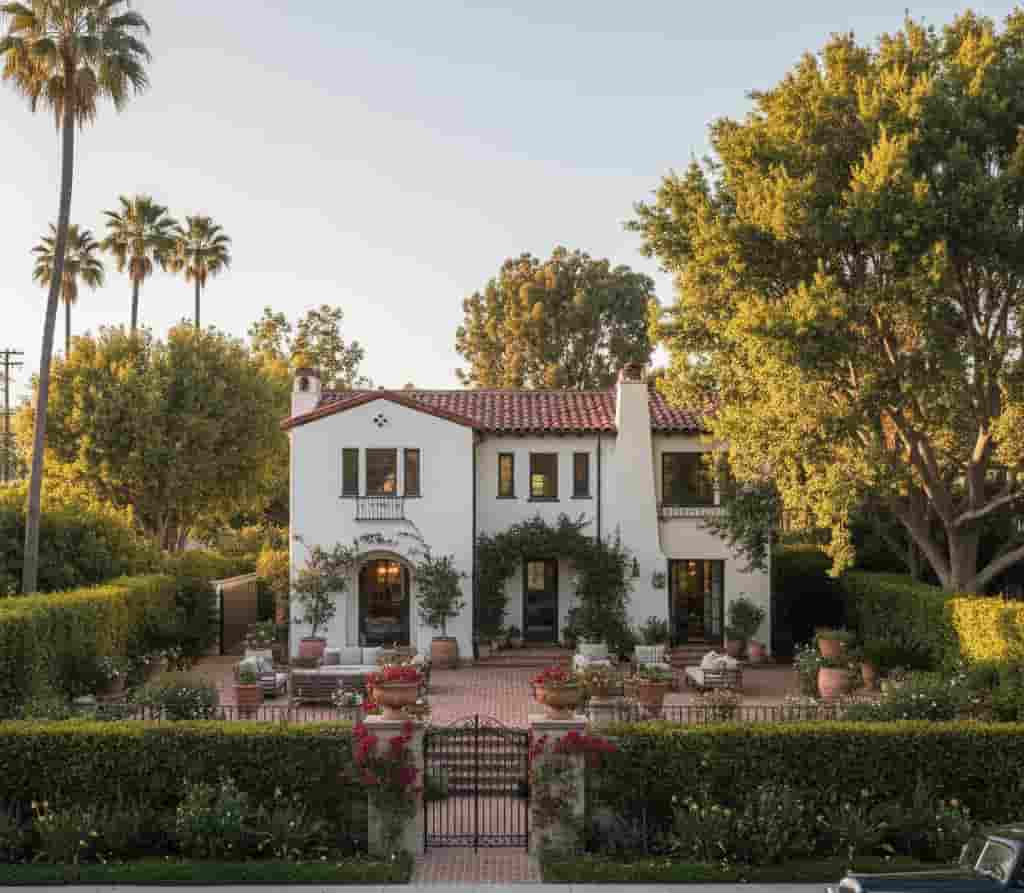 Villa rénovée de style années 30 dans le quartier de Los Feliz à Los Angeles