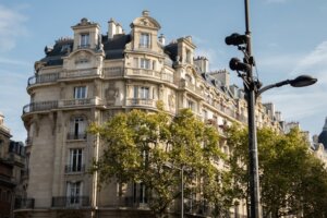 Kylian Mbappé : ses Résidences à Paris, Neuilly et Madrid