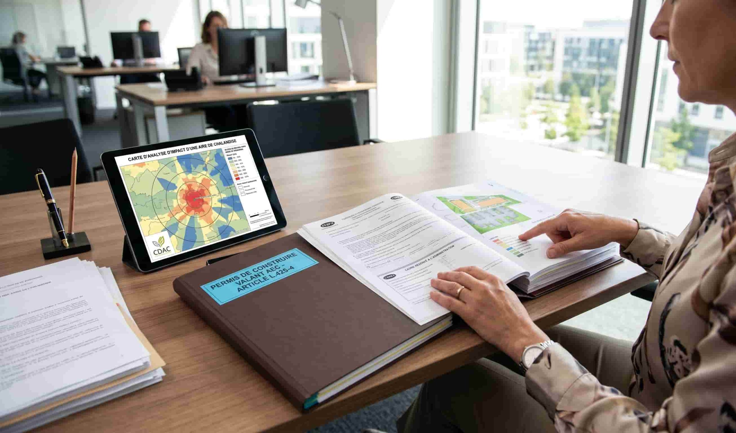 Dossier de permis de construire valant AEC (autorisation d'exploitation commerciale) selon l'article L.425-4 du code de l'urbanisme, incluant les plans et le volet commercial pour instruction en CDAC.