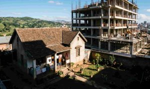 Tribunal judiciaire et trouble anormal du voisinage : comment saisir le juge civil pour une construction voisine