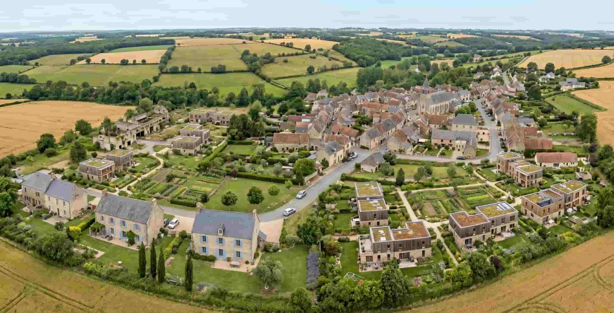 Illustration du Zéro Artificialisation Nette (ZAN) : opération de renaturation et urbanisme sobre en consommation d'espaces.